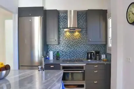 En Primera Linea De Playa * نيرخا