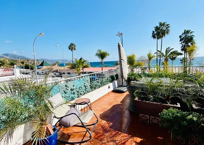 En Primera Linea De Playa Apartmán Nerja