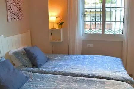 Apartamento En Primera Linea De Playa Nerja