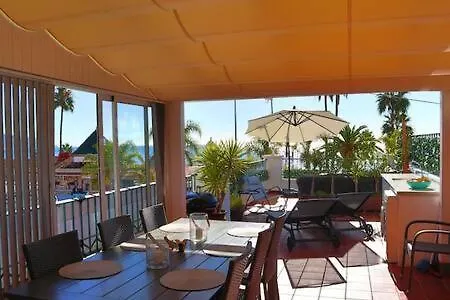 En Primera Linea De Playa Nerja